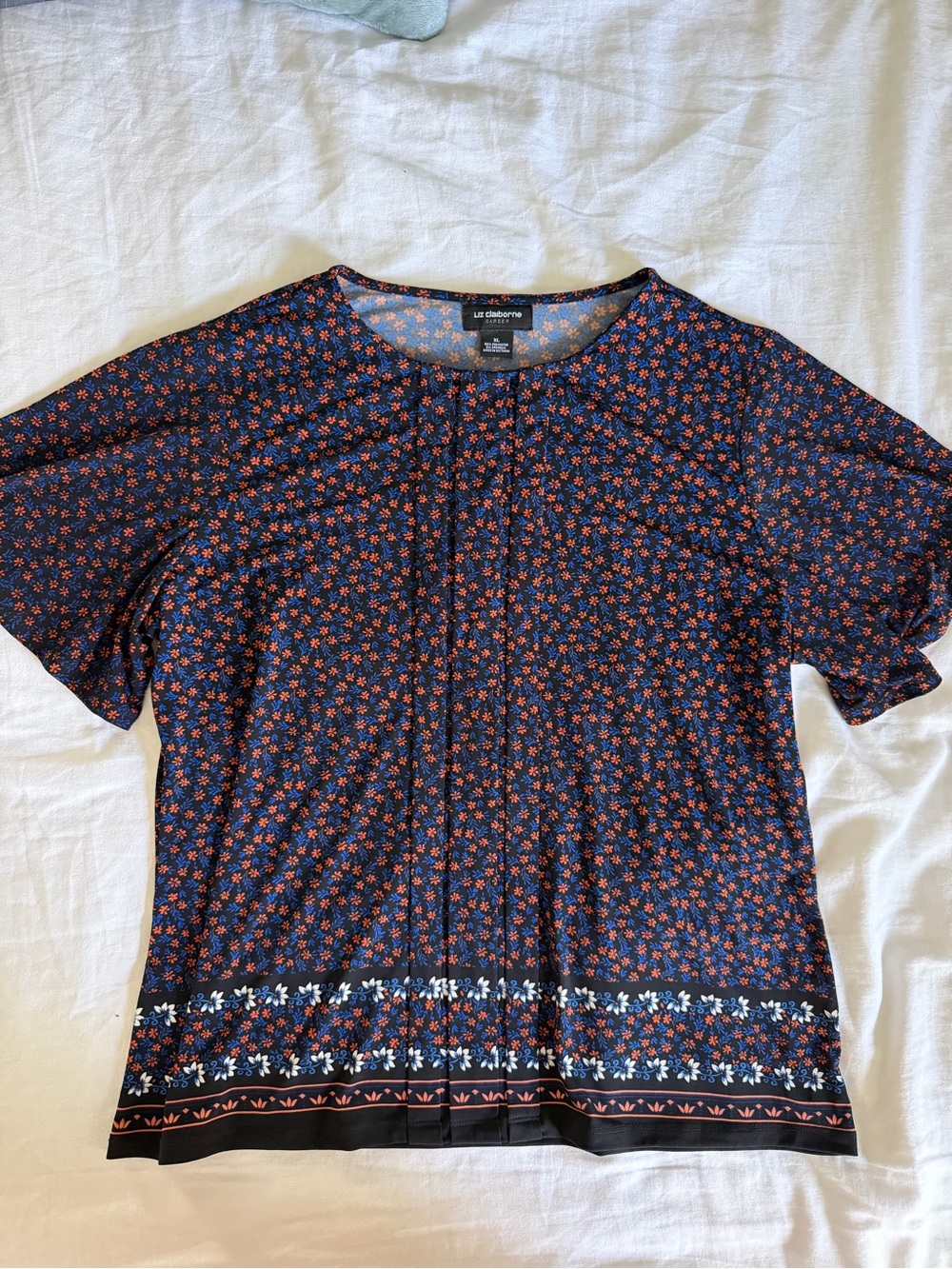 Liz Claiborne Navy Blue Floral Short-Sleeve Blouse with Coral Accents
